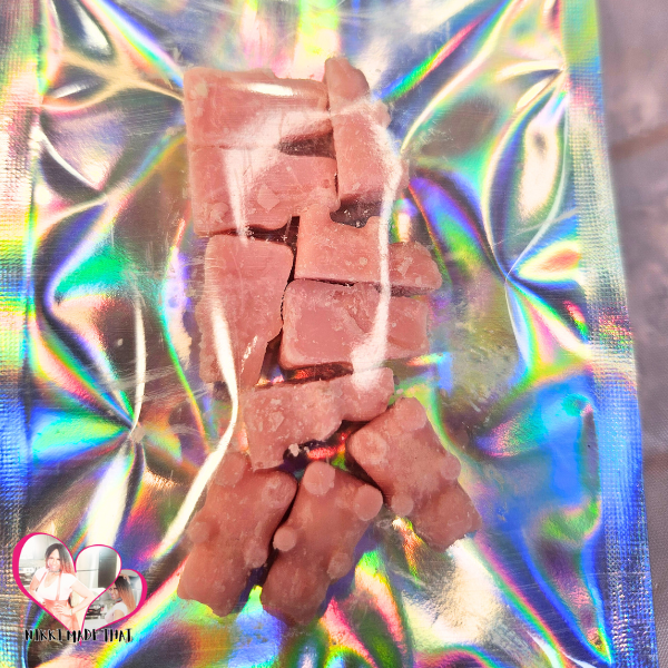 Berry Custard Cake – All Natural Soy Wax Melt Sample Sizes by NIKKI Made That/ Bears