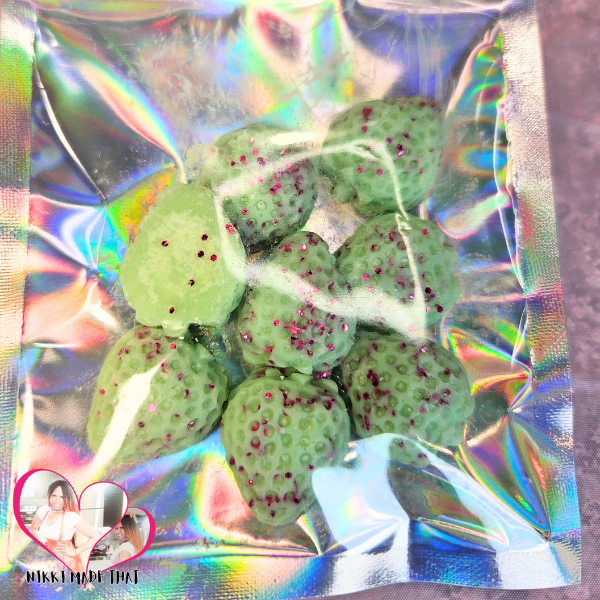 Cotton Berry Dream – All Natural Soy Wax Melt Sample Sizes by NIKKI Made That